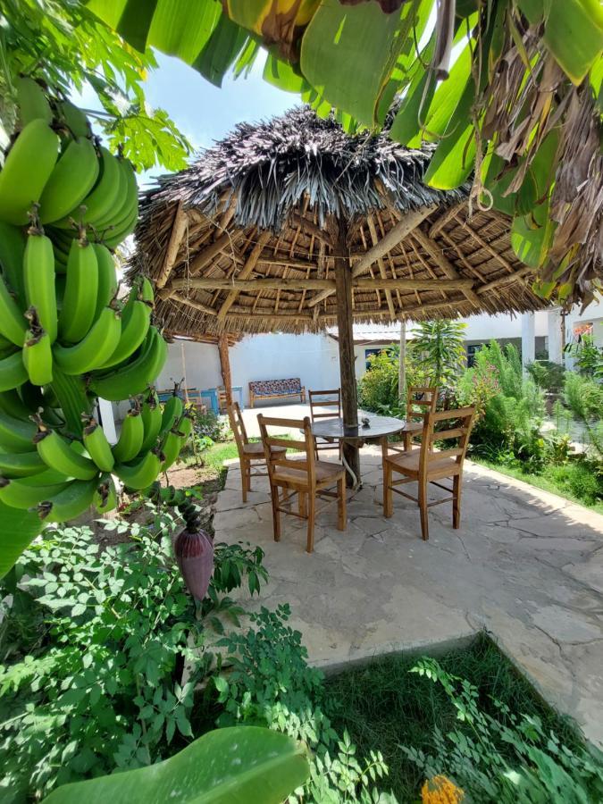 Karibu House Bed and Breakfast Paje Buitenkant foto